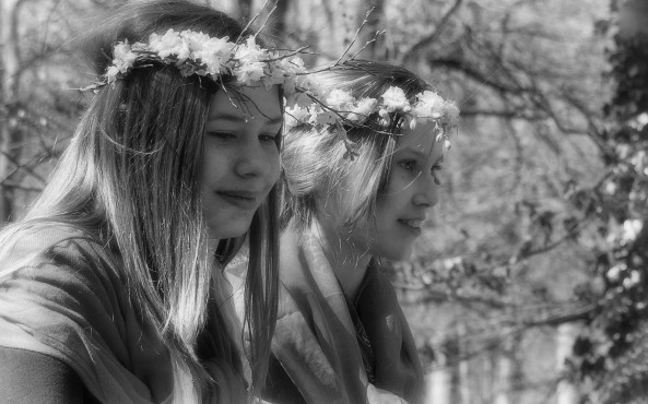 3 bosnimfen zwart wit